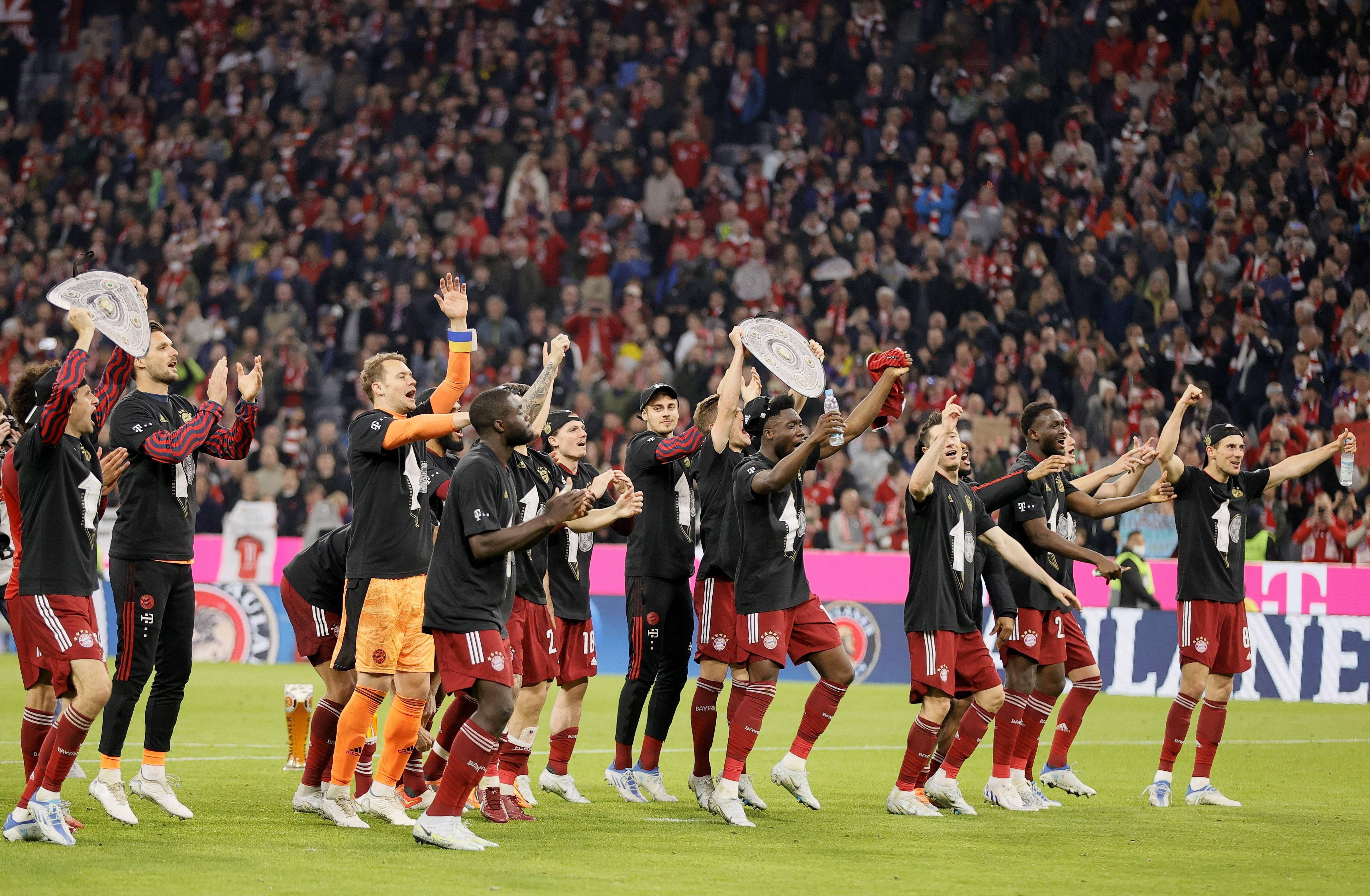 德甲强强对决，拜仁慕尼黑对垒多特蒙德的简单介绍