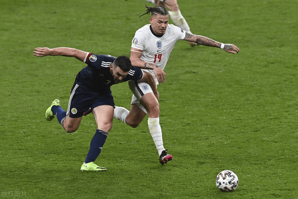 包含中国羽毛球队爆冷英格兰羽毛球队，马琳制霸全场的词条