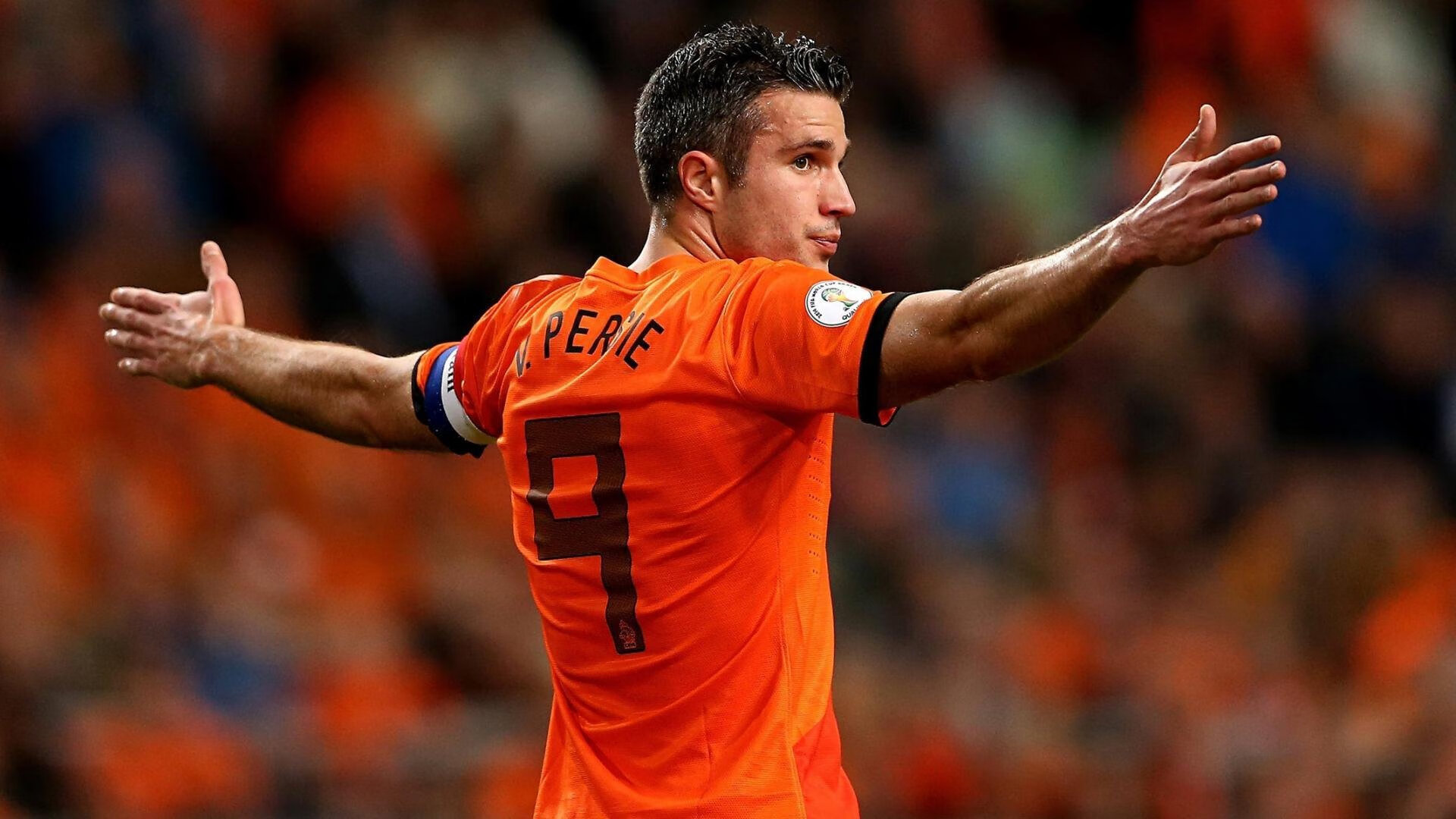 绿茵场上的碾压与羽毛球场上的飞翔，德国战车与石宇奇的双重奏